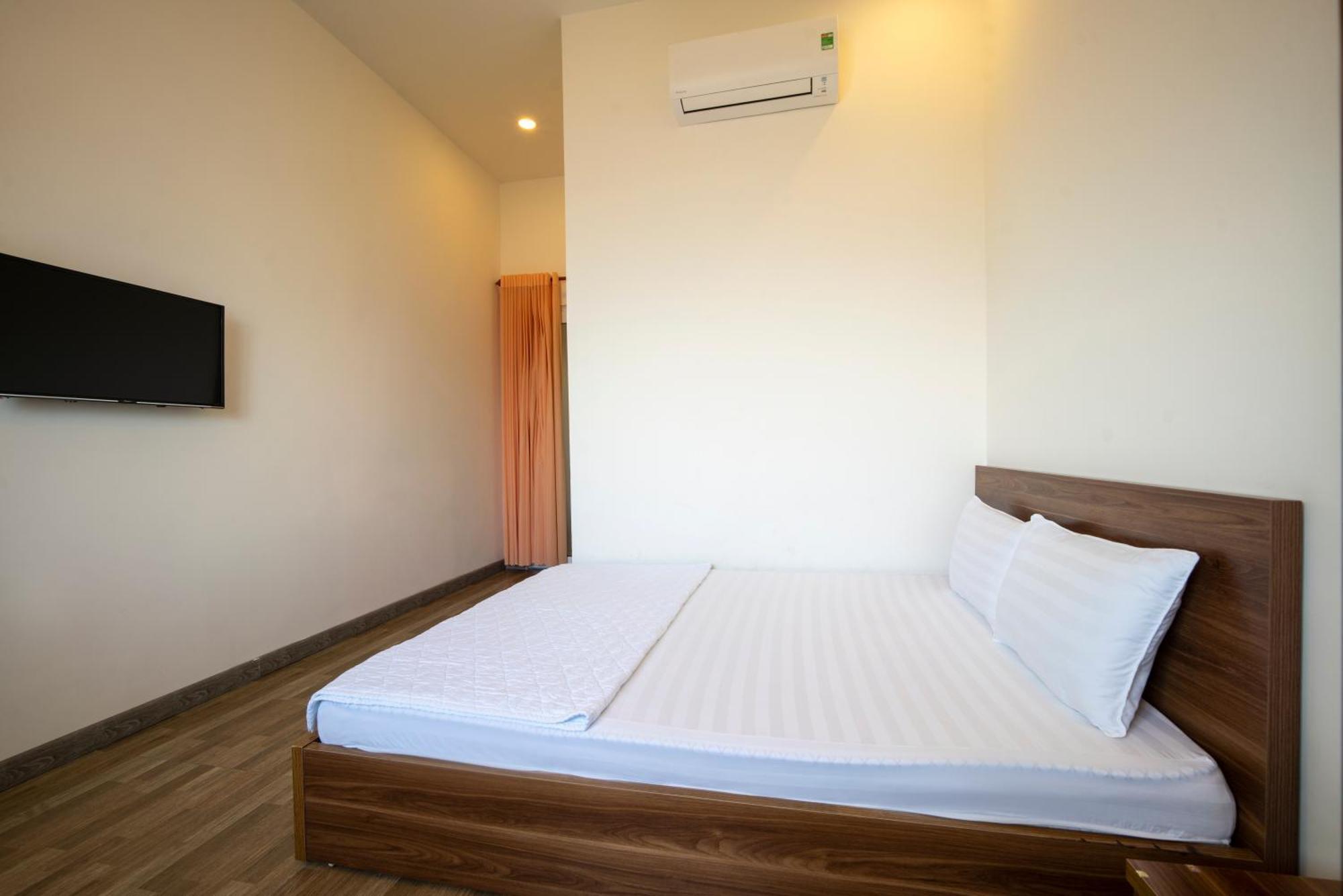 Phu Quoc Hotel Room photo